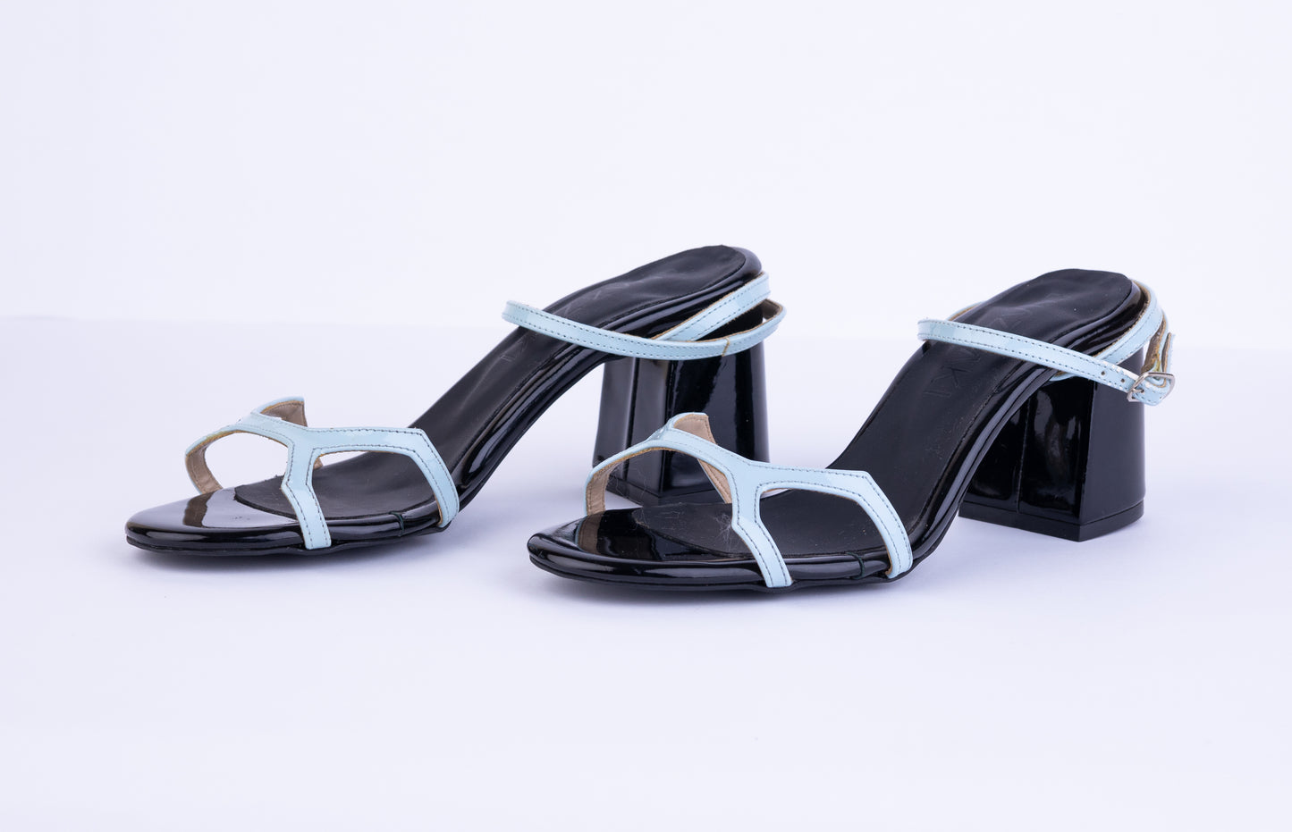 strappy sandal