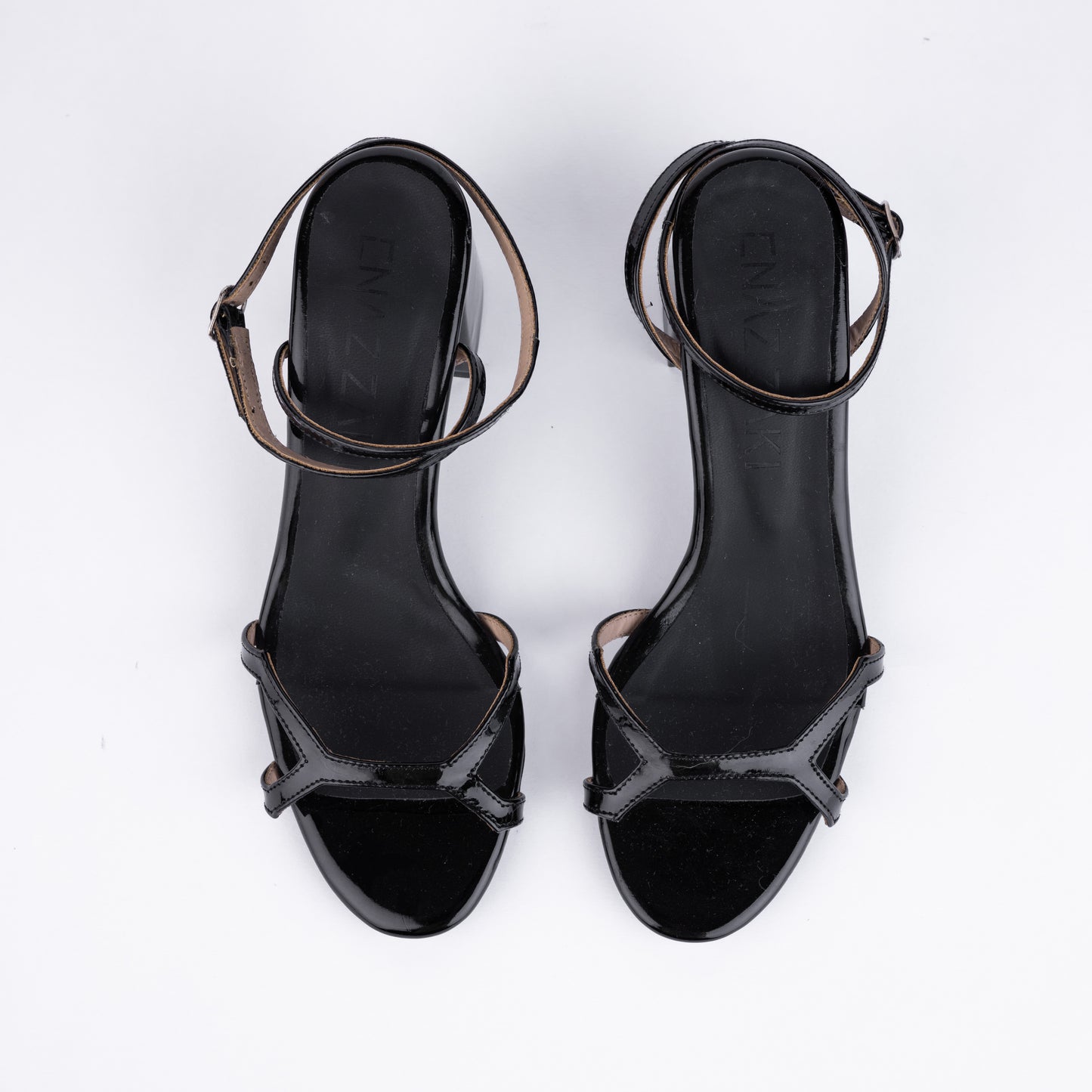 strappy sandal